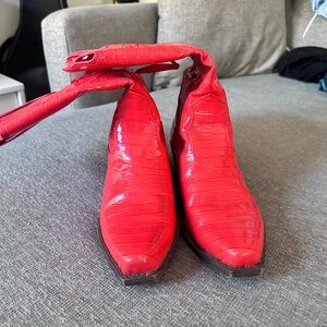 Circus by Sam Edelman Red Croc-Embossed Pointed Ankle Boots